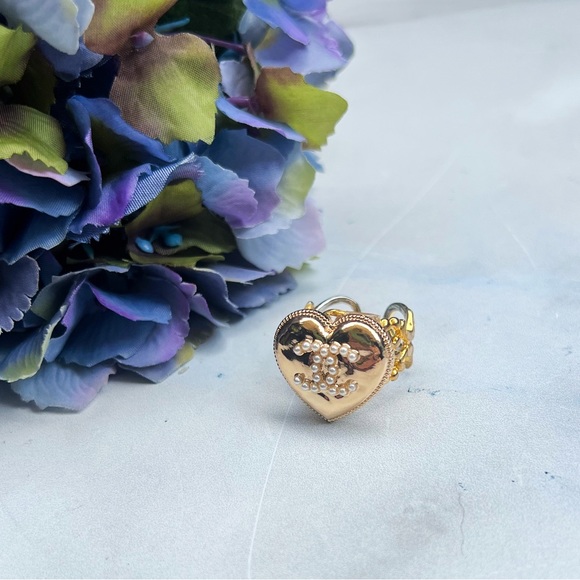 Repurposed Gold/White Pearl Button on Adjustable Gold Filigree Ring Base - Picture 2 of 3